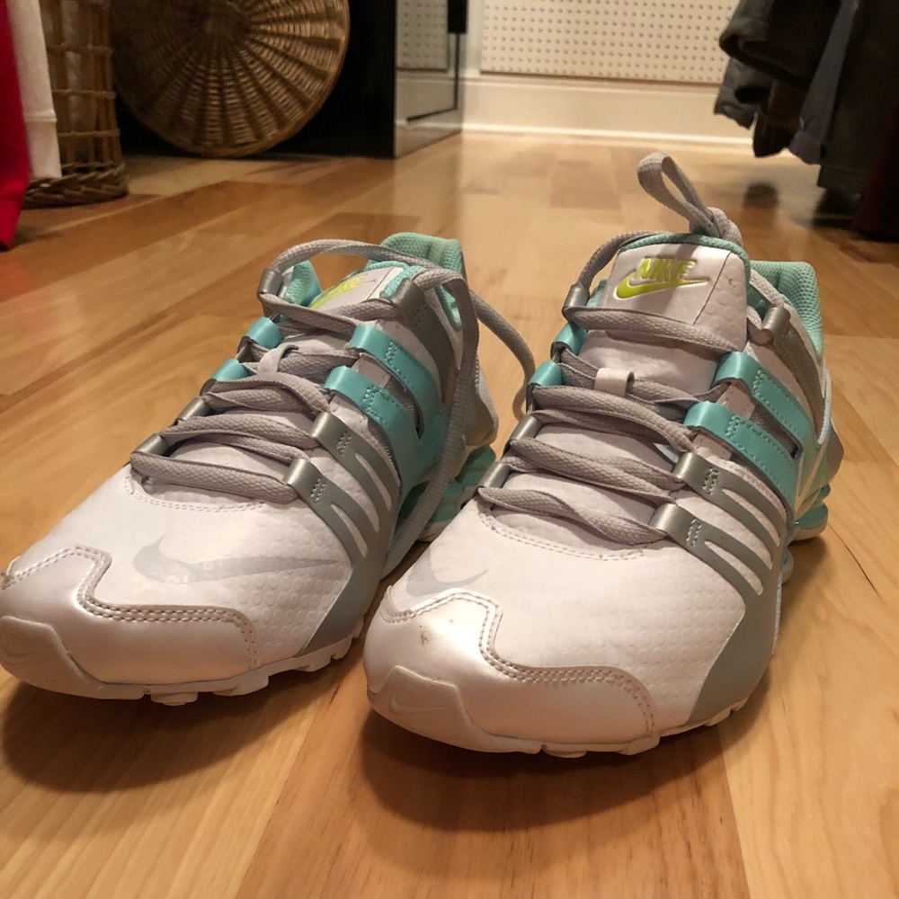 Nike Shocks